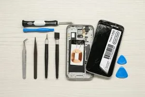 Star Micronics POS Blog 30 Use Repair Labels to Streamline Phone Repair Operations